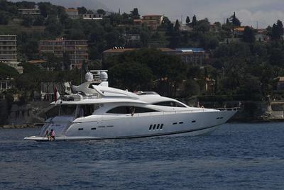 <b>Галерея</b>  Sunseeker 90 Yacht Notorious 