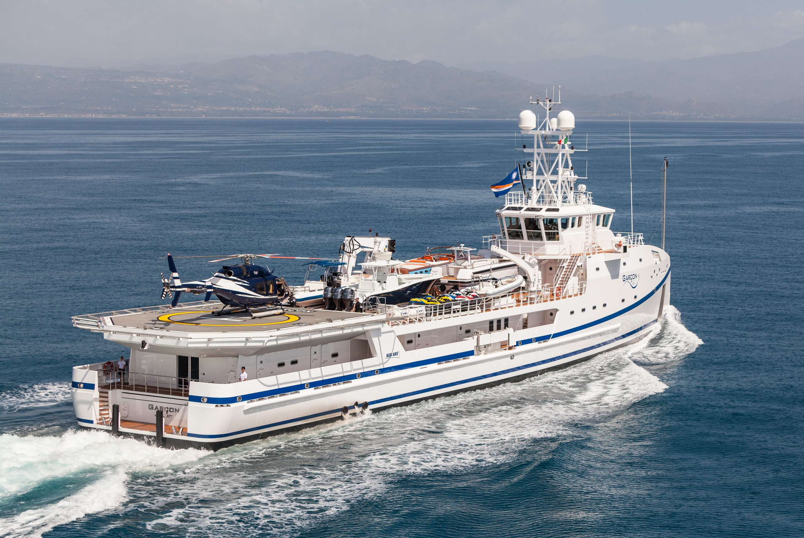 garcon yacht for sale