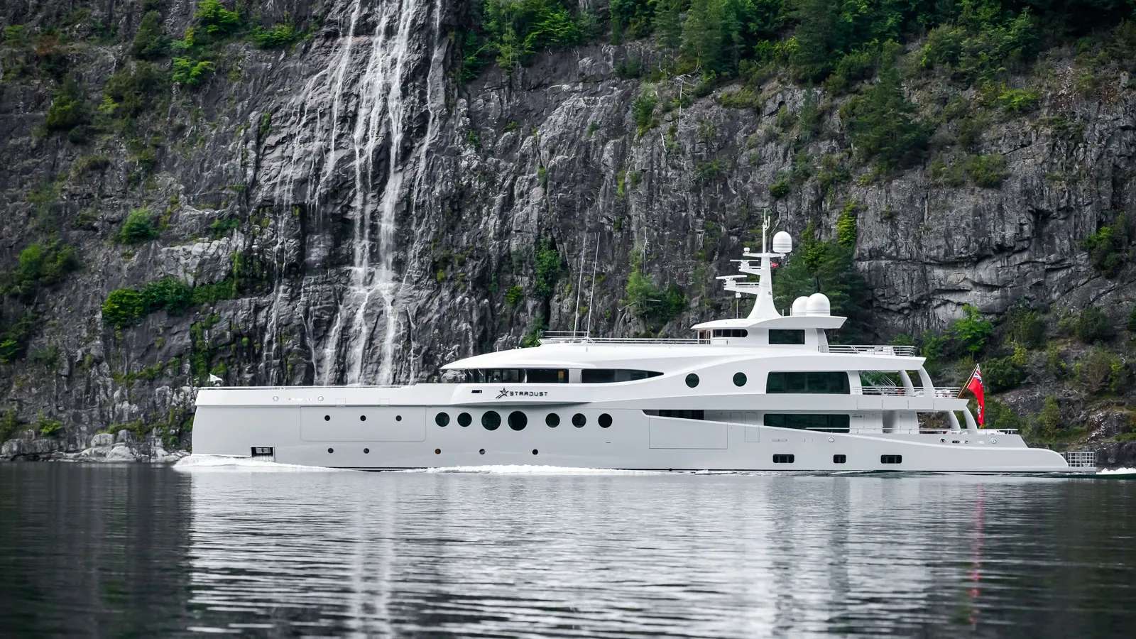 stardust amels yacht price