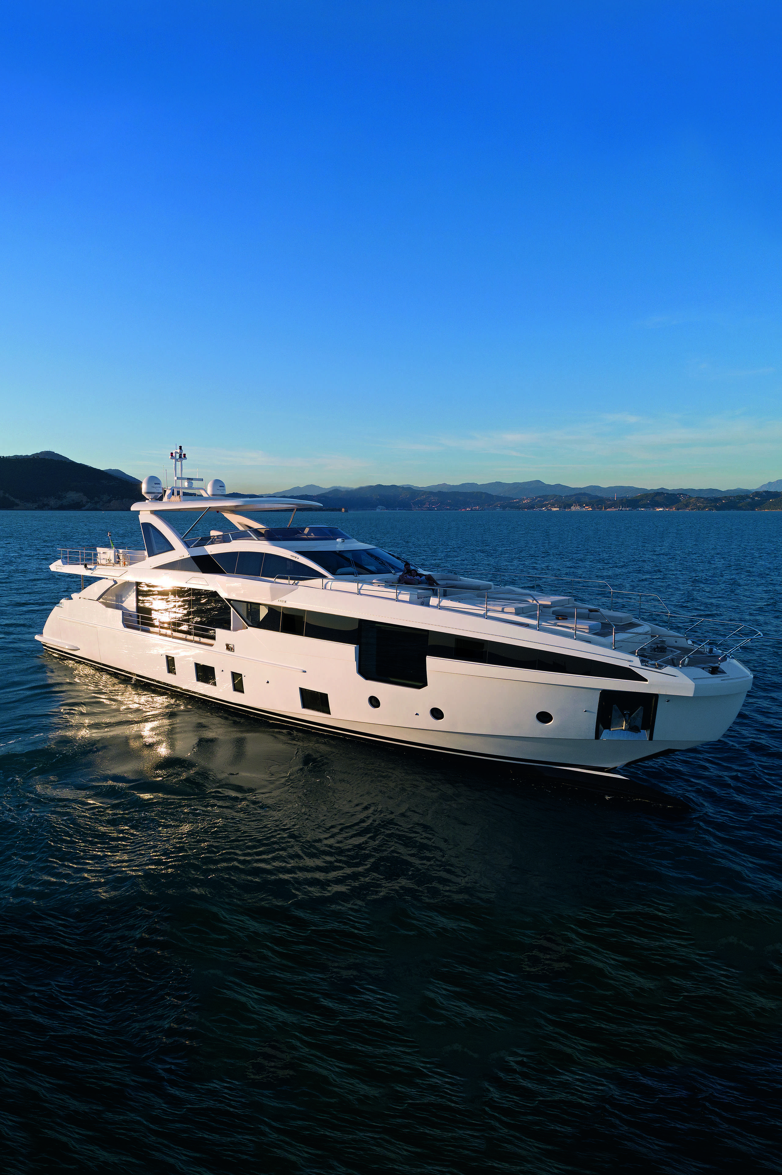 azimut yacht 32 metri for sale