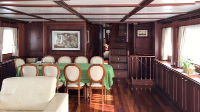  Ferretti Custom Line Navetta 30 Heritage Imperial Dream  <b>Interior Gallery</b>