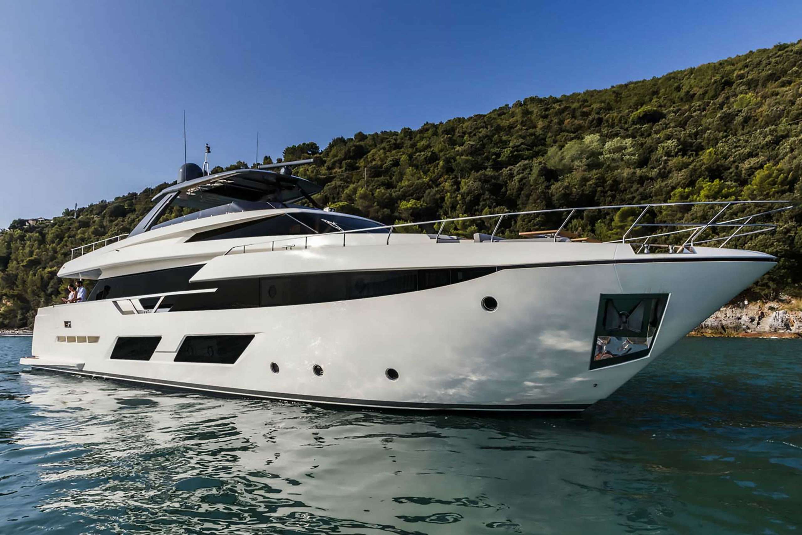 ferretti yachts 920 for sale