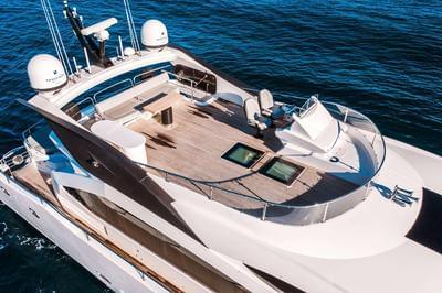 <b>Галерея</b>  Sunseeker 101 Sport Yacht 