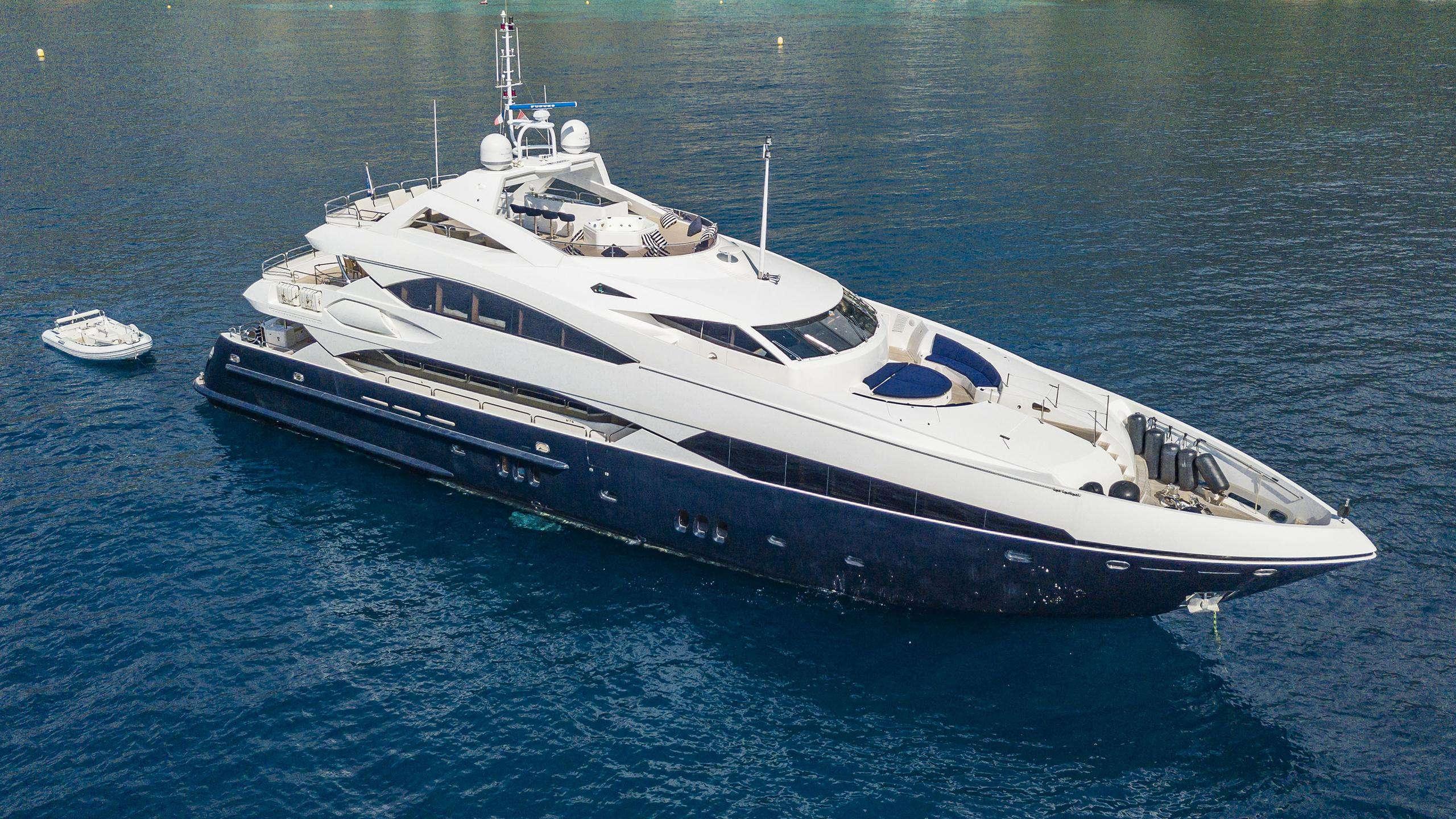 who owns devocean yacht