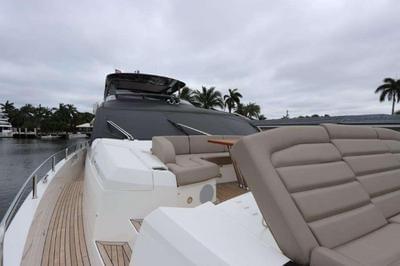<b>Галерея</b>  Sunseeker 86 Yacht Dolce Vita 