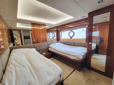 <b>Галерея интерьеров</b>  Sunseeker 86 Yacht Lady Anna II 