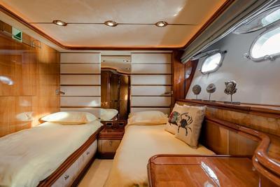 <b>Галерея интерьеров</b>  Sunseeker 105 Yacht Mi Alma 
