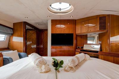 <b>Галерея интерьеров</b>  Sunseeker 105 Yacht Happy 