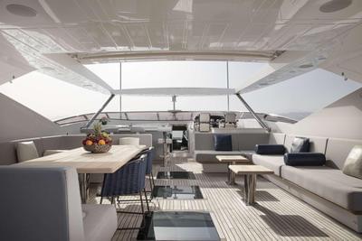 <b>Галерея</b>  Sunseeker 116 Yacht Bossy 