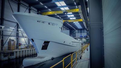 Heesen project update: YN 20655 Venus hull and superstructure are now joined together!